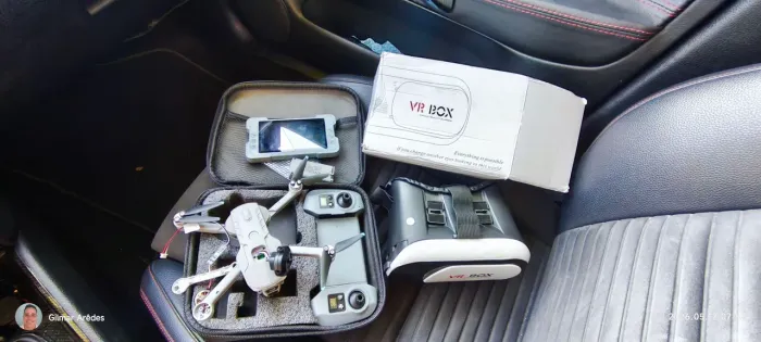 Drone DJI F170 com Óculos de Realidade Virtual 