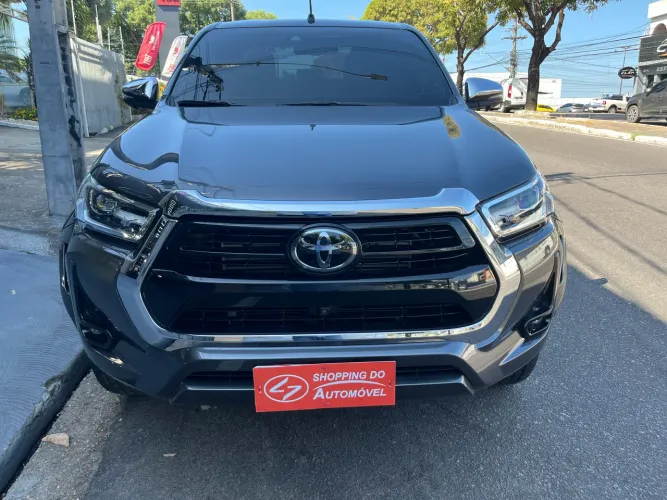 Toyota Hilux CD SRX 4X4 2.8 TDI 16V Diesel Aut. 2025