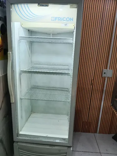 Vendo este freezer valor 2200