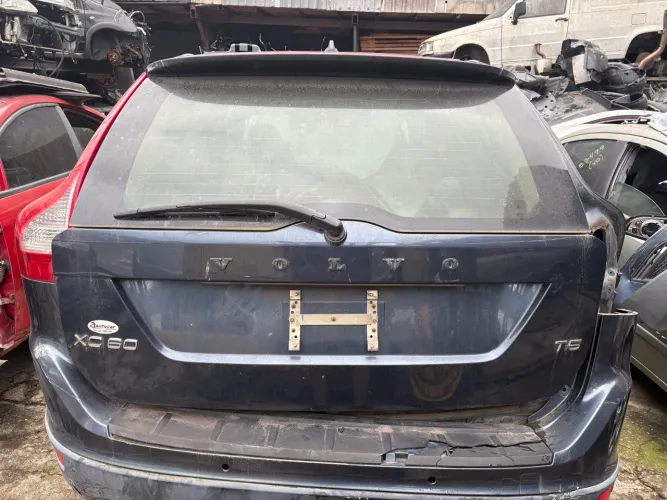 Tampa Traseira Volvo X60 2011