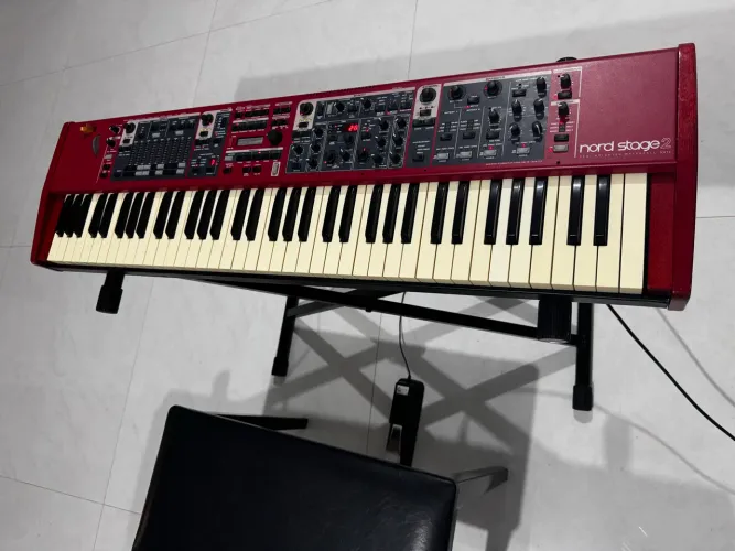 Teclado Sintetizador Nord Stage 2 SW73