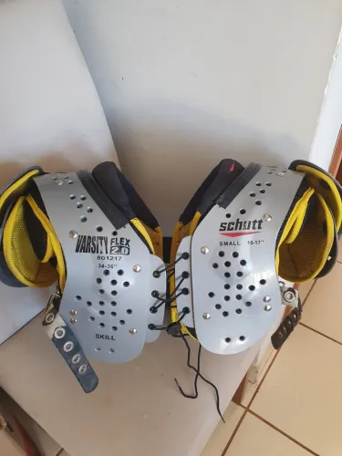 SHOULDER PAD/COLETE FUTEBOL AMERICANO