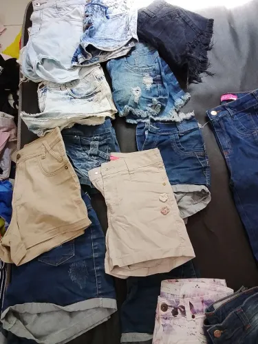 Lote de roupas para bazar 