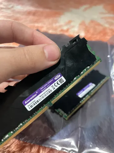 2 PENTES DE MEMÓRIA 16GB DE RAM - 32GB AO TOTAL!