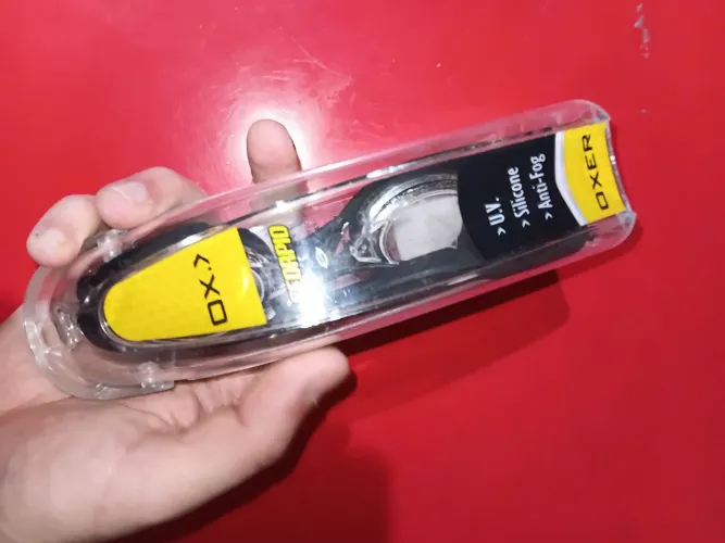 Óculos de natação SCORPIO OXER. ORIGINAL. EM PERFEITO ESTADO DE CONSERVAÇÃO. COM CAIXA.