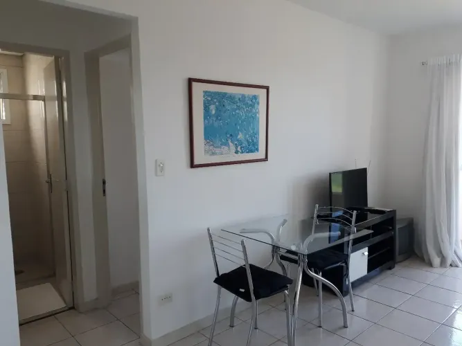 Centro/San Giuseppe=Apto Mobiliado 45 m2 com 1 quarto, sacada, coz.plan, 1 vg