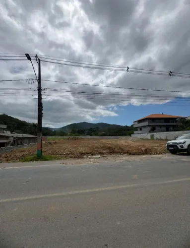 ? TERRENO À VENDA - BAIRRO RIO DO MEIO | CAMBORIÚ - SC