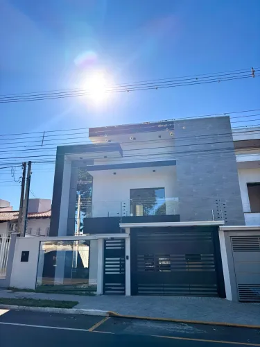 Sobrado próximo a Unipar Sede Umuarama