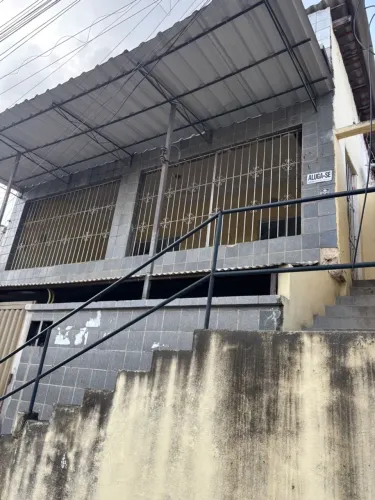 VENDE-SE DUAS CASAS OU TROCA.