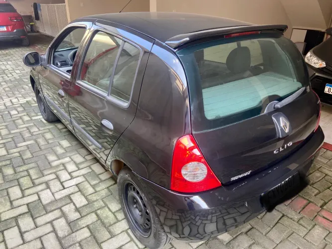 Renault Clio Hi-flex 1.0 16V 5P 2012
