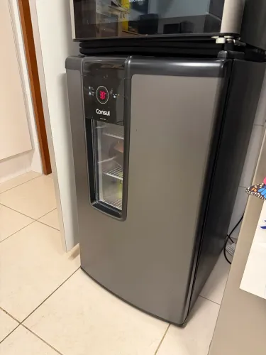 Cervejeira Consul Titanium 82L Frost Free - Muito Nova