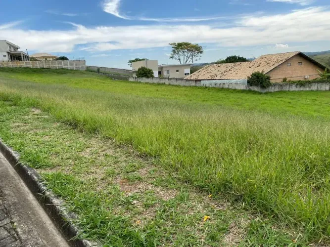 Terreno 1.125m²,Vista Permanente no Condomínio Colinas do Parahyba,São José dos Campos-SP