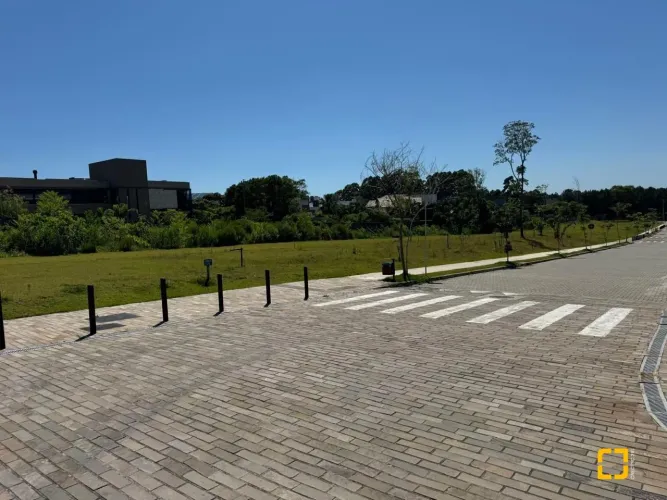 Terreno a venda no Loteamento Bosque Résidence Galerie no Campeche - Florianópolis/SC