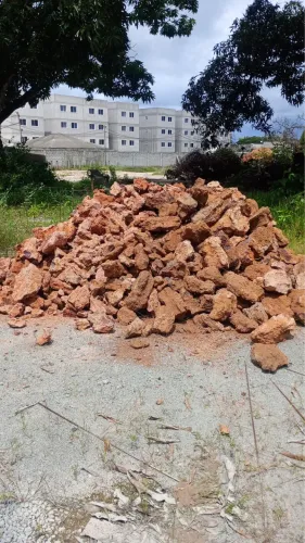Carrada de pedra bruta 5M
