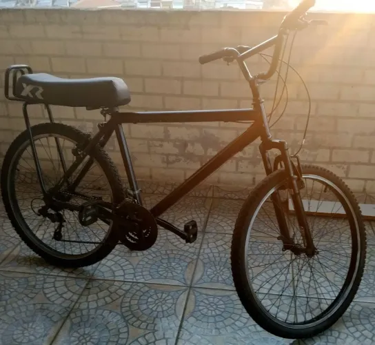 Bicicleta Aro 26 Quadro de Alumínio (Estilo Caloi / XR) - Leve e Resistente