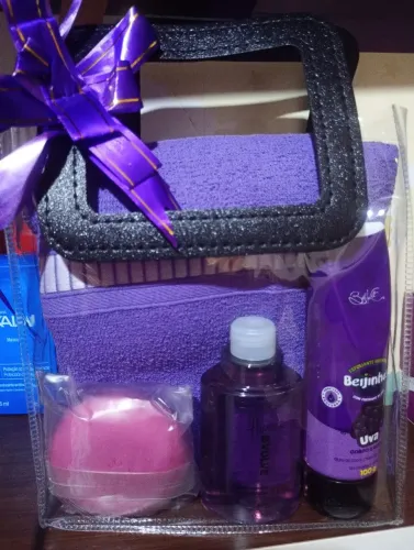 Kit toalha +Body Splash refil + sabonete 