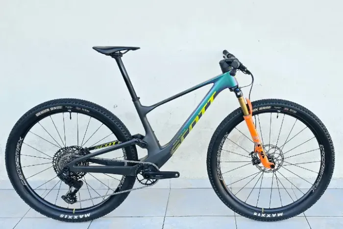 Scott Spark Comp Carbon 2024 - Tam M - Sram T-Type AXS UDH - Fox Kashima - Mavic Crossmax
