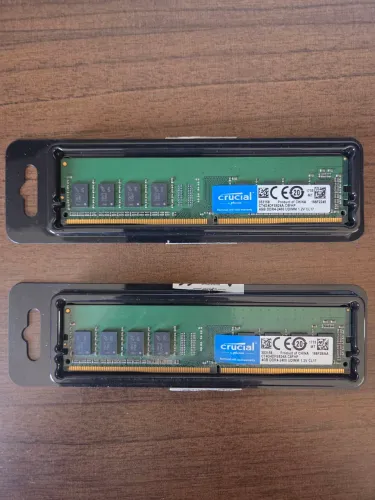 2x 4gb de RAM DDR4 2400MHz