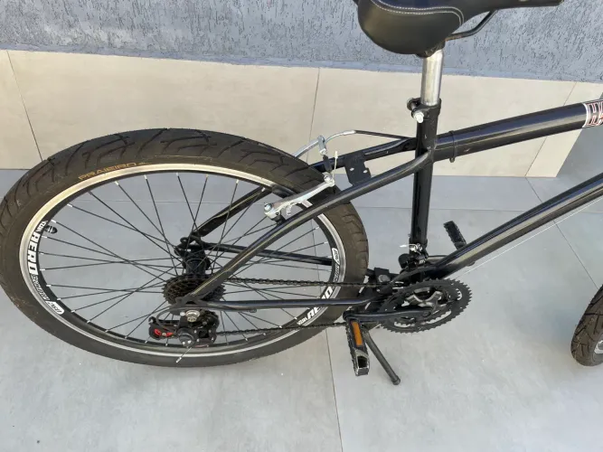 Vendo bicicleta aro 26, 21 marchas 