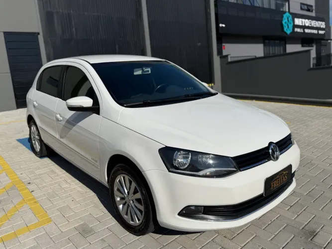Volkswagen Gol Geração VI 1.6 8V Power Flex I-motion 4P 2013