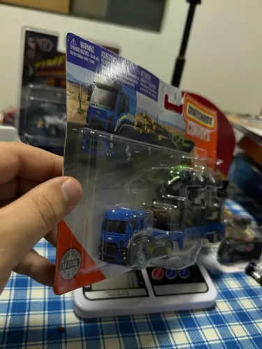 Miniatura Ford cargo matchbox convoys
