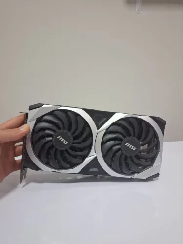 RX 6650 XT MSI 8 GB - VENDO/TROCO/PARCELO
