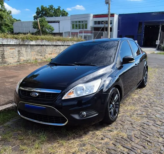 Ford Focus Ghia Sed. 2.0 16v/2.0 16V Flex AUT 2011