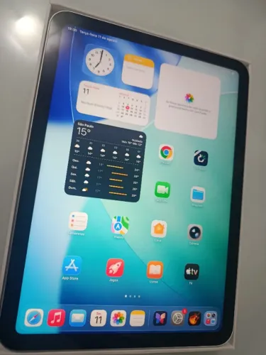 Apple iPad 10 / 256Gb / Prata / Capa