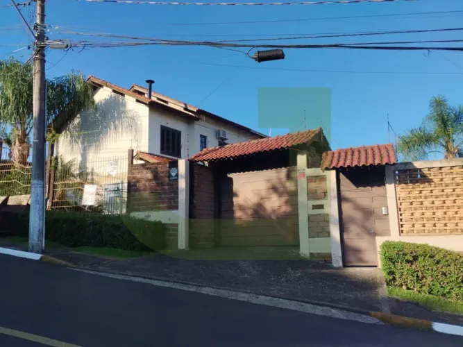 Casa de 03 dormitórios, em condomínio fechado, no bairro Santo André, em São Leopoldo