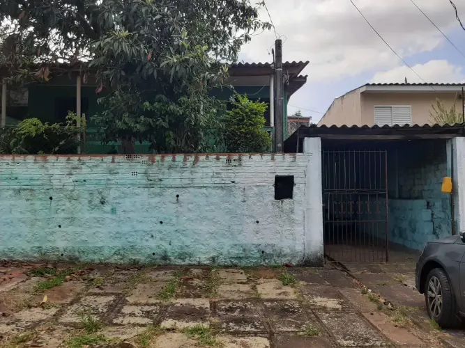 Casa para venda com 46 metros quadrados com 2 quartos