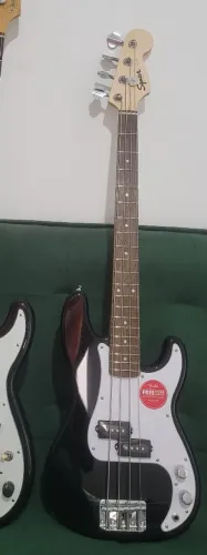 Baixo Squier Mini Precision