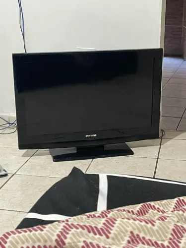 TV SAMSUNG 32 POLEGADAS, NÃO É SMART