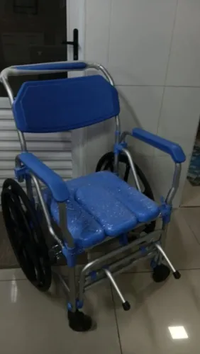 Cadeira de Banho Nova Para Deficiente ou Acessibilidade.