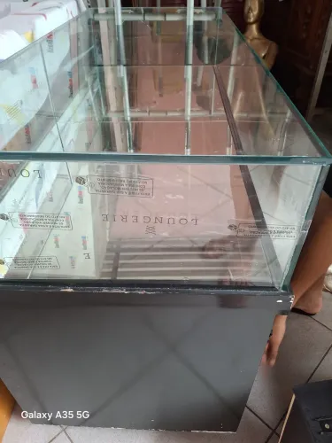 Móvel comercial