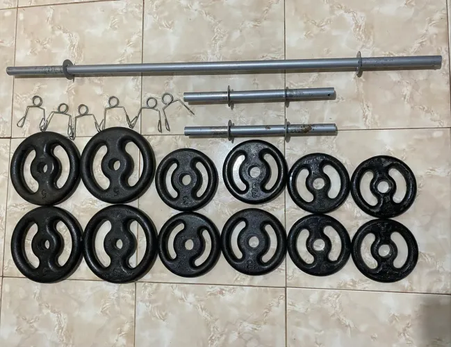 Kit Musculação Anilhas Pintadas 40kg Barras treino academia em casa