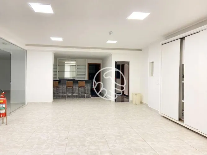 Loja para locação anual no centro, Guarapari- ES