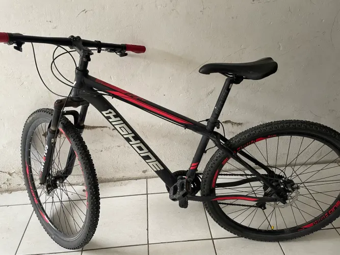 Bicicleta aro 29, marca Highone