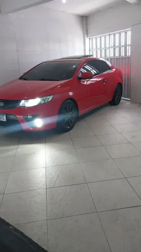 Kia Motors Cerato Koup 2.0 16V Aut. 2013