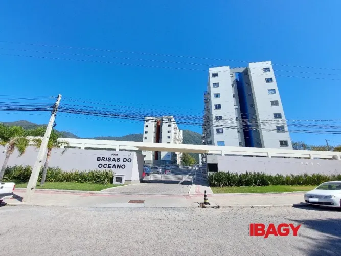 Excelente Apartamento 2 dormitório(s) em Praia de Fora - Palhoça