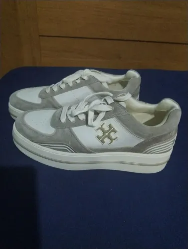 Tênis Tory Burch 