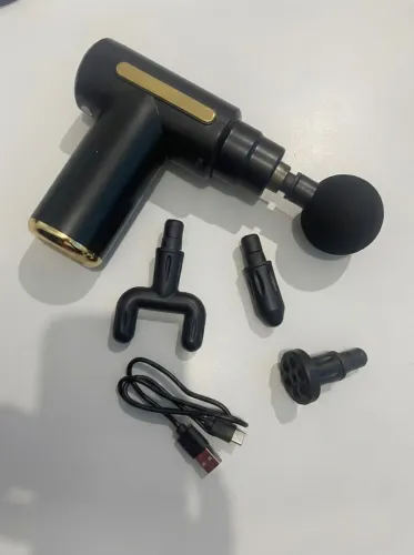 Pistola massageadora portátil