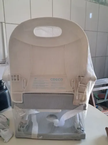 Cadeirinha de alimentação- cosco