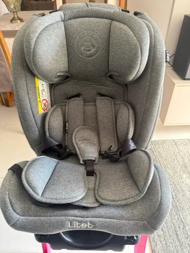 Vendo cadeira para carro