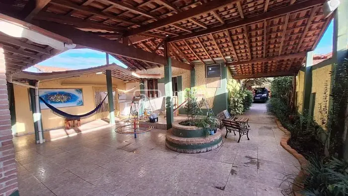 CASA MULTIUSO ÓTIMA LOCALIZAÇÃO - ENTRADA + SALDO A COMBINAR