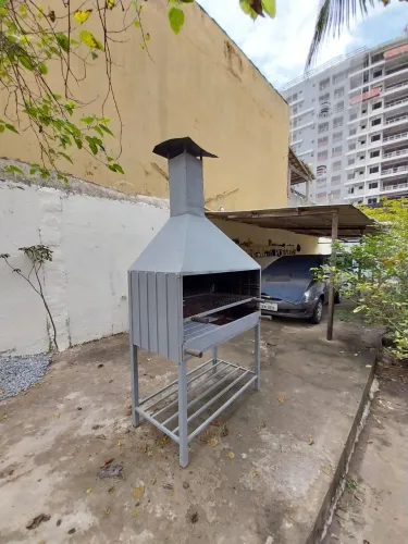 Vende -se churrasqueira 