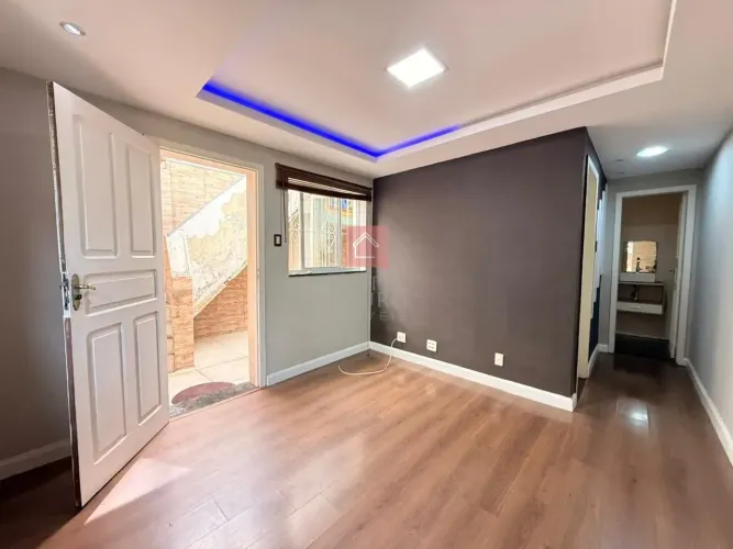 Apartamento à venda no Siméria, Petrópolis RJ.