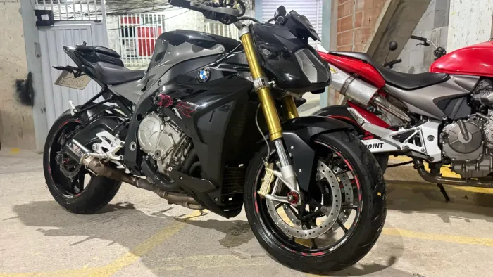 BMW s 1000r 