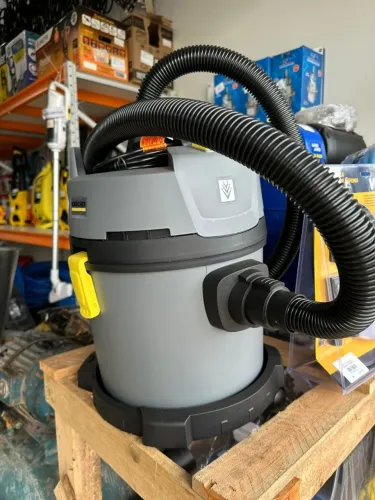 ASPIRADOR DE PÓ E LÍQUIDO NT 585 220V - KARCHER