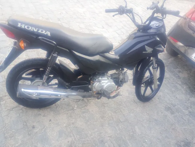 Vendo ou troco em moto maior!