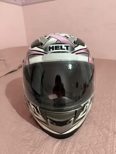 Capacete HELT